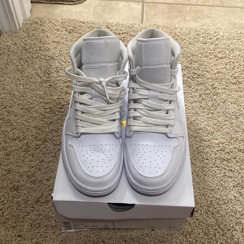 Women’s Jordan 1 Mid Triple White